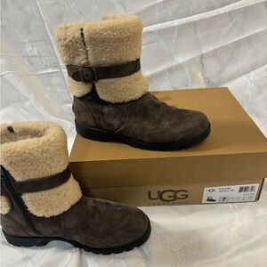 UGGS  7 Winter Boots ~ Blayre